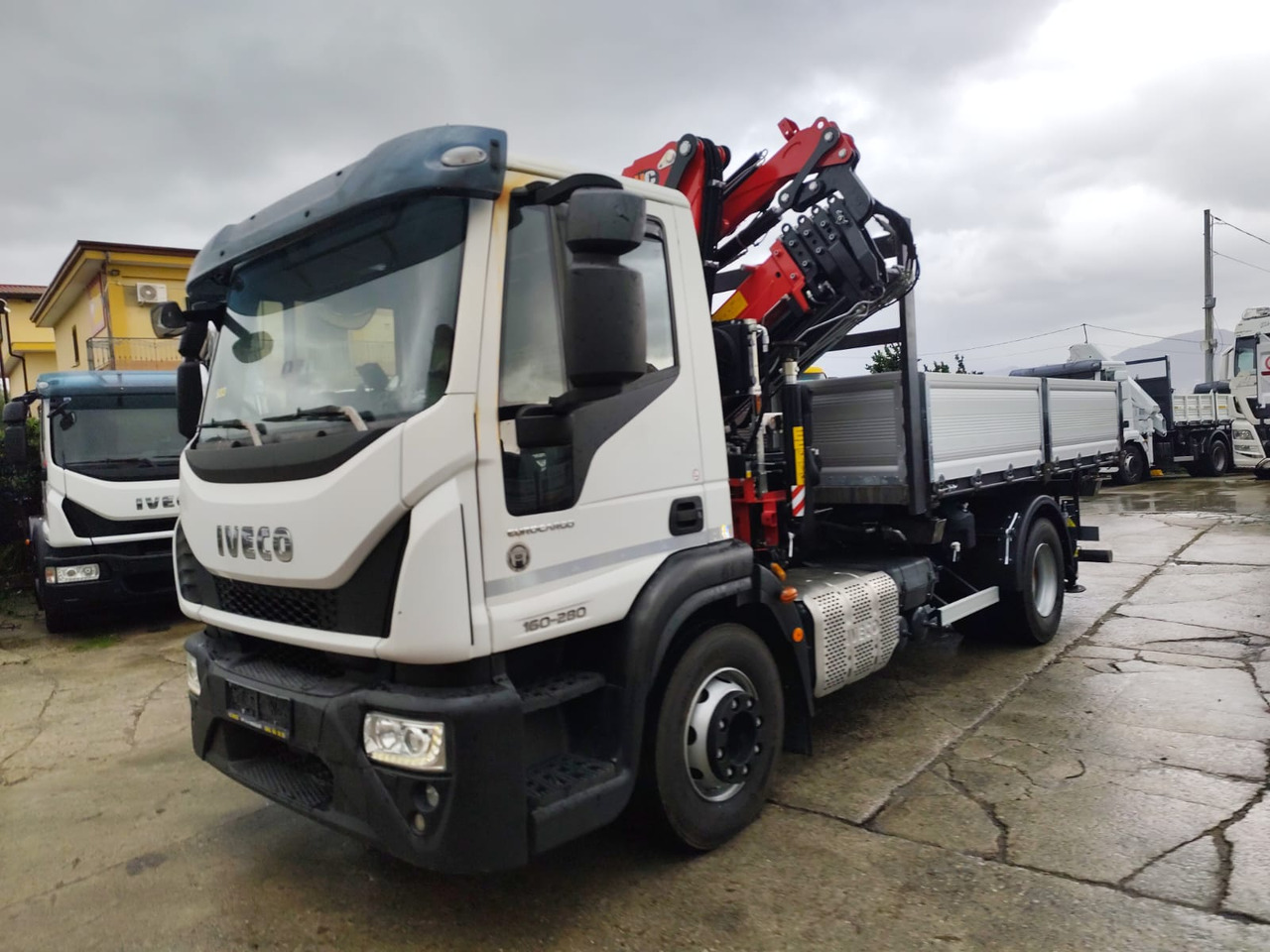 IVECO EUROCARGO 160-280 - شاحنة كرين: صورة 1 IVECO EUROCARGO 160-280 - شاحنة كرين: صورة 1