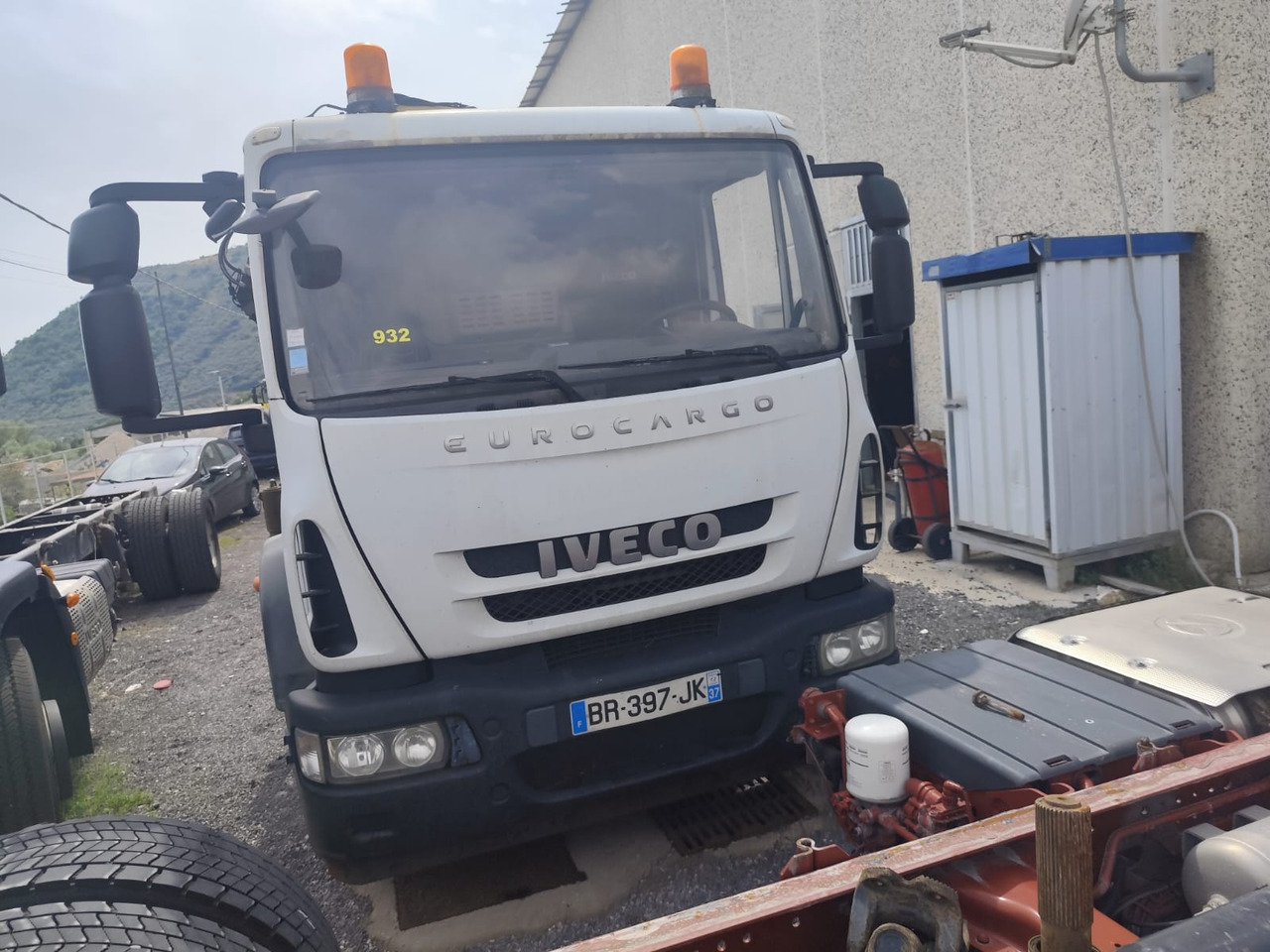 IVECO EUROCARGO 160E25K - شاحنة كرين: صورة 1 IVECO EUROCARGO 160E25K - شاحنة كرين: صورة 1