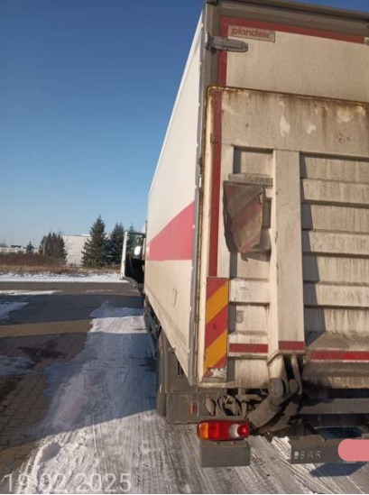 IVECO EUROCARGO 180-250 - شاحنة بهيكل معدني للمقصورة, شاحنة كرين: صورة 3 IVECO EUROCARGO 180-250 - شاحنة بهيكل معدني للمقصورة, شاحنة كرين: صورة 3