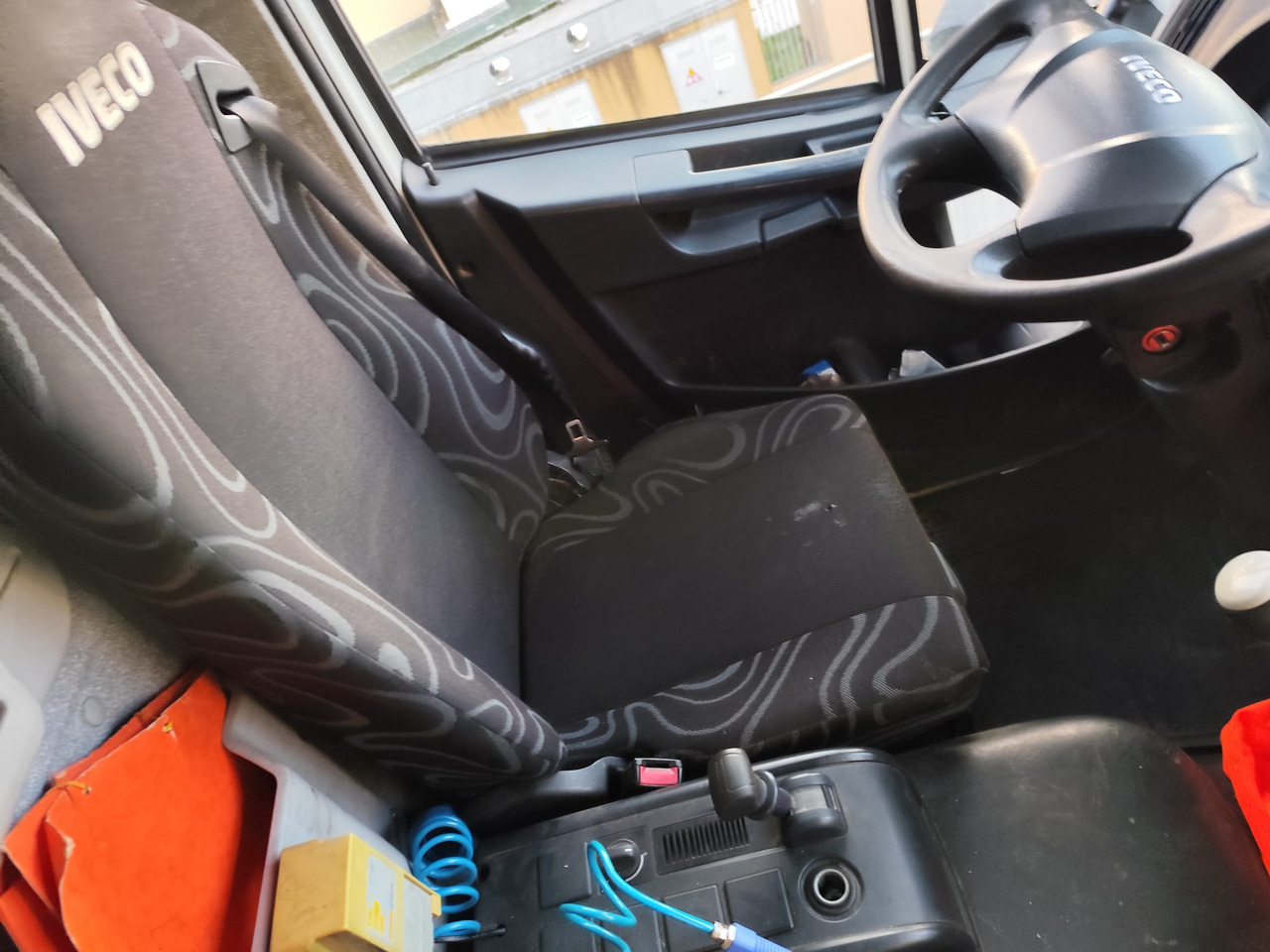 IVECO EUROCARGO 180E25 - شاحنة كرين, شاحنة كرين: صورة 4 IVECO EUROCARGO 180E25 - شاحنة كرين, شاحنة كرين: صورة 4