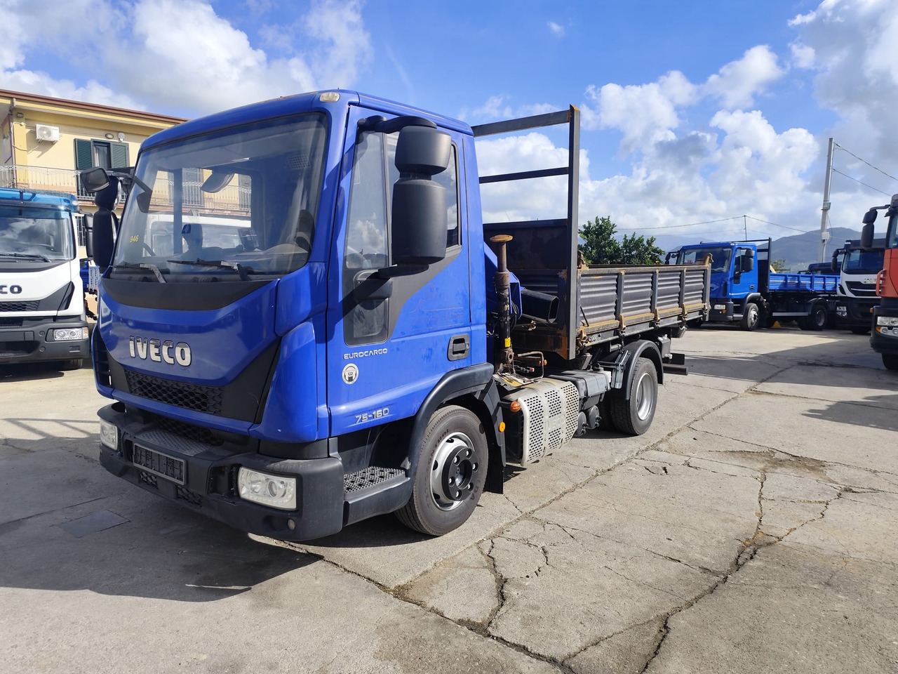 IVECO EUROCARGO 75-160 - شاحنة كرين: صورة 3 IVECO EUROCARGO 75-160 - شاحنة كرين: صورة 3
