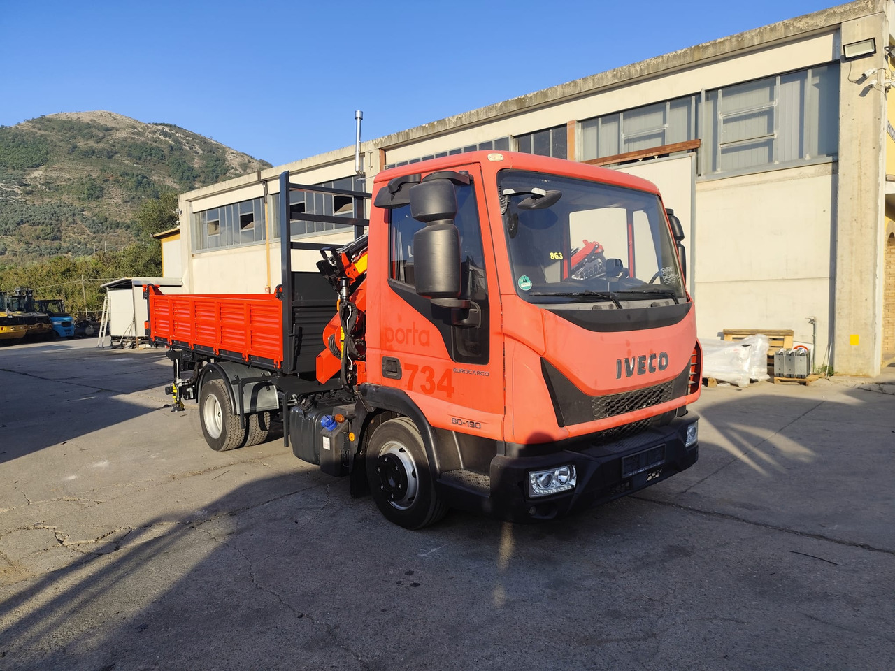 IVECO EUROCARGO 80-190 - شاحنة كرين: صورة 1 IVECO EUROCARGO 80-190 - شاحنة كرين: صورة 1