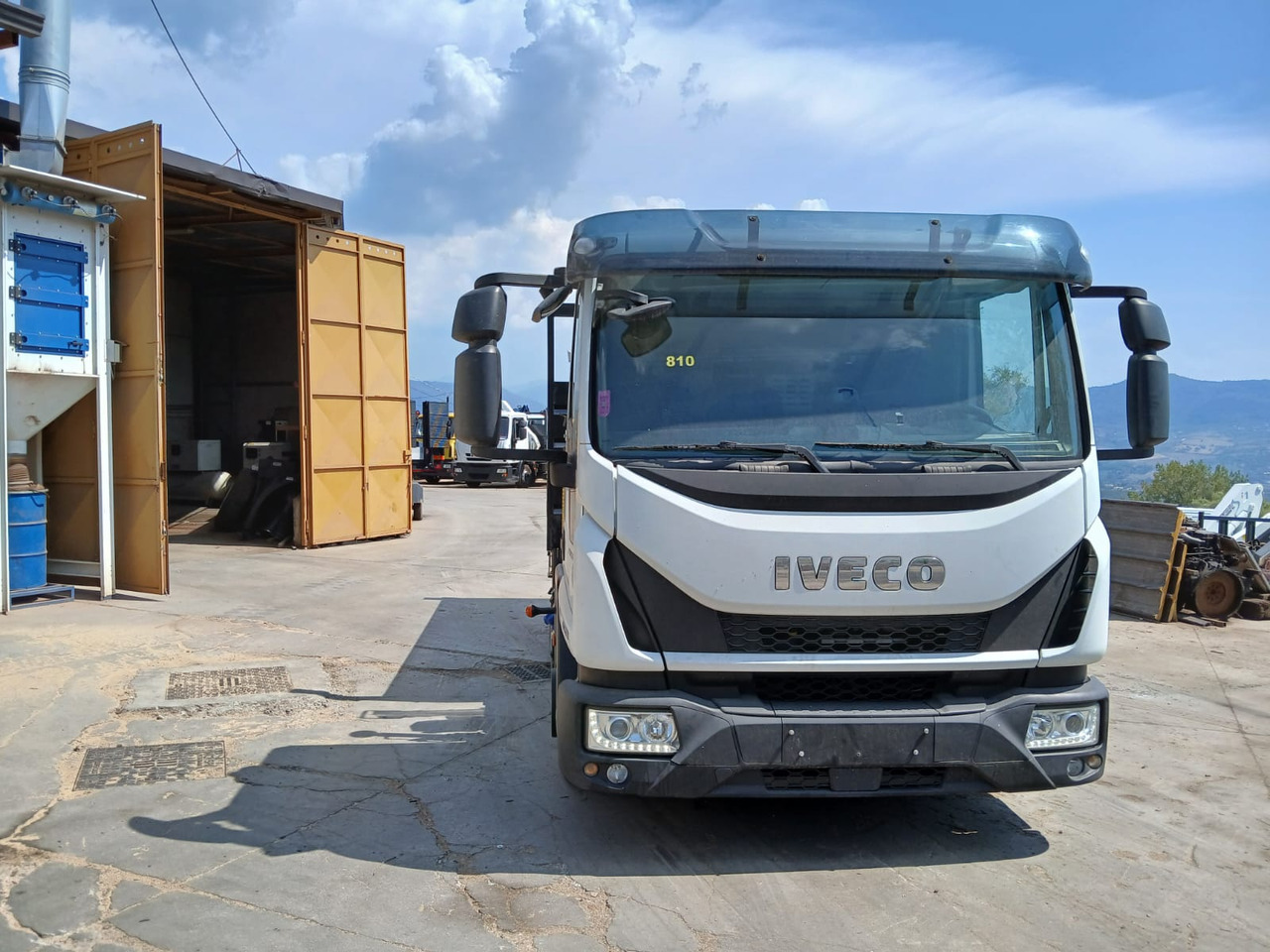 شاحنة كرين, شاحنة قلاب IVECO EUROCARGO 80-210: صورة 15
