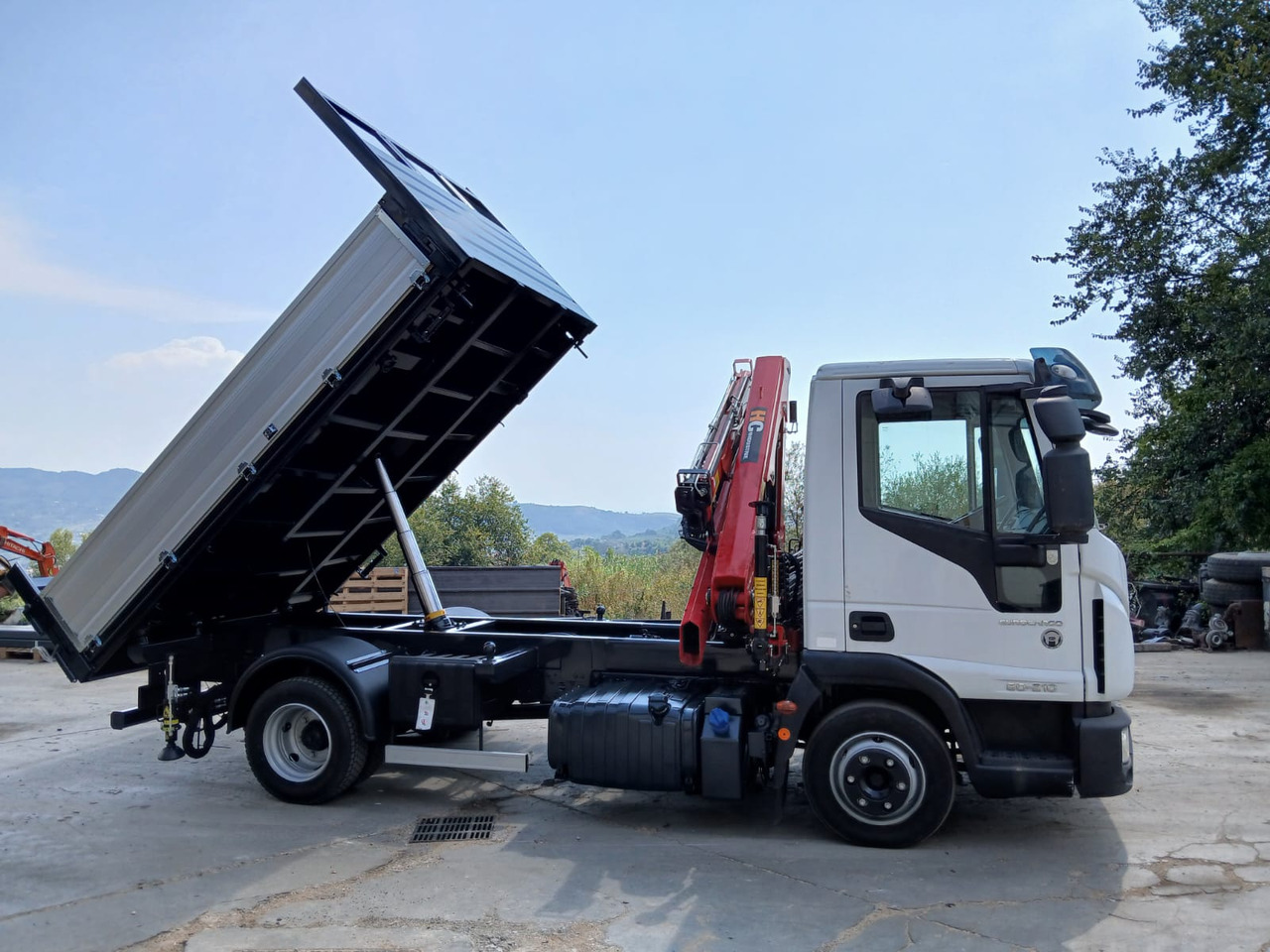 شاحنة كرين, شاحنة قلاب IVECO EUROCARGO 80-210: صورة 41