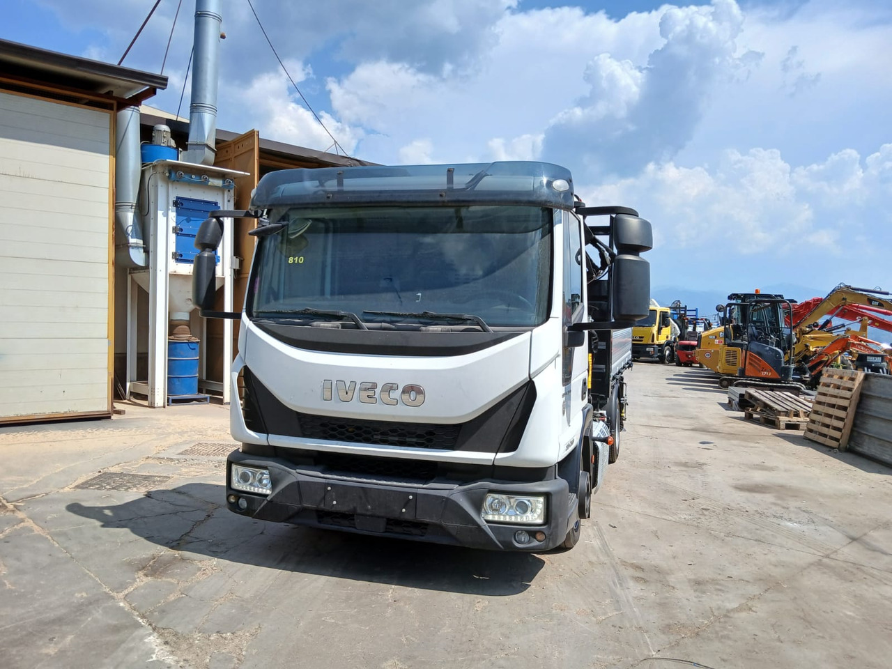 شاحنة كرين, شاحنة قلاب IVECO EUROCARGO 80-210: صورة 14