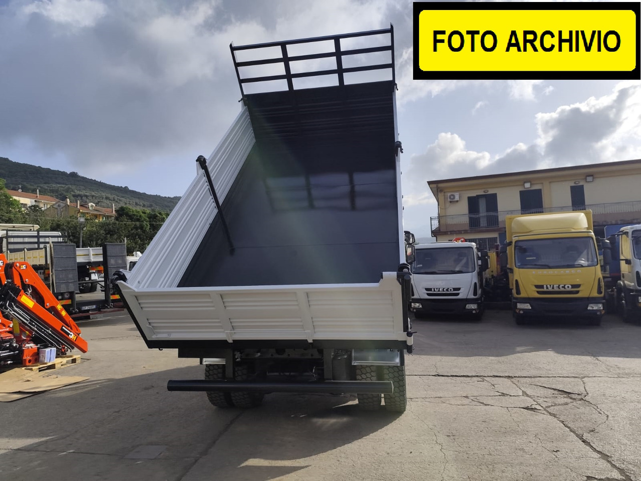 IVECO EUROCARGO ML140E18 - شاحنة قلاب: صورة 3 IVECO EUROCARGO ML140E18 - شاحنة قلاب: صورة 3