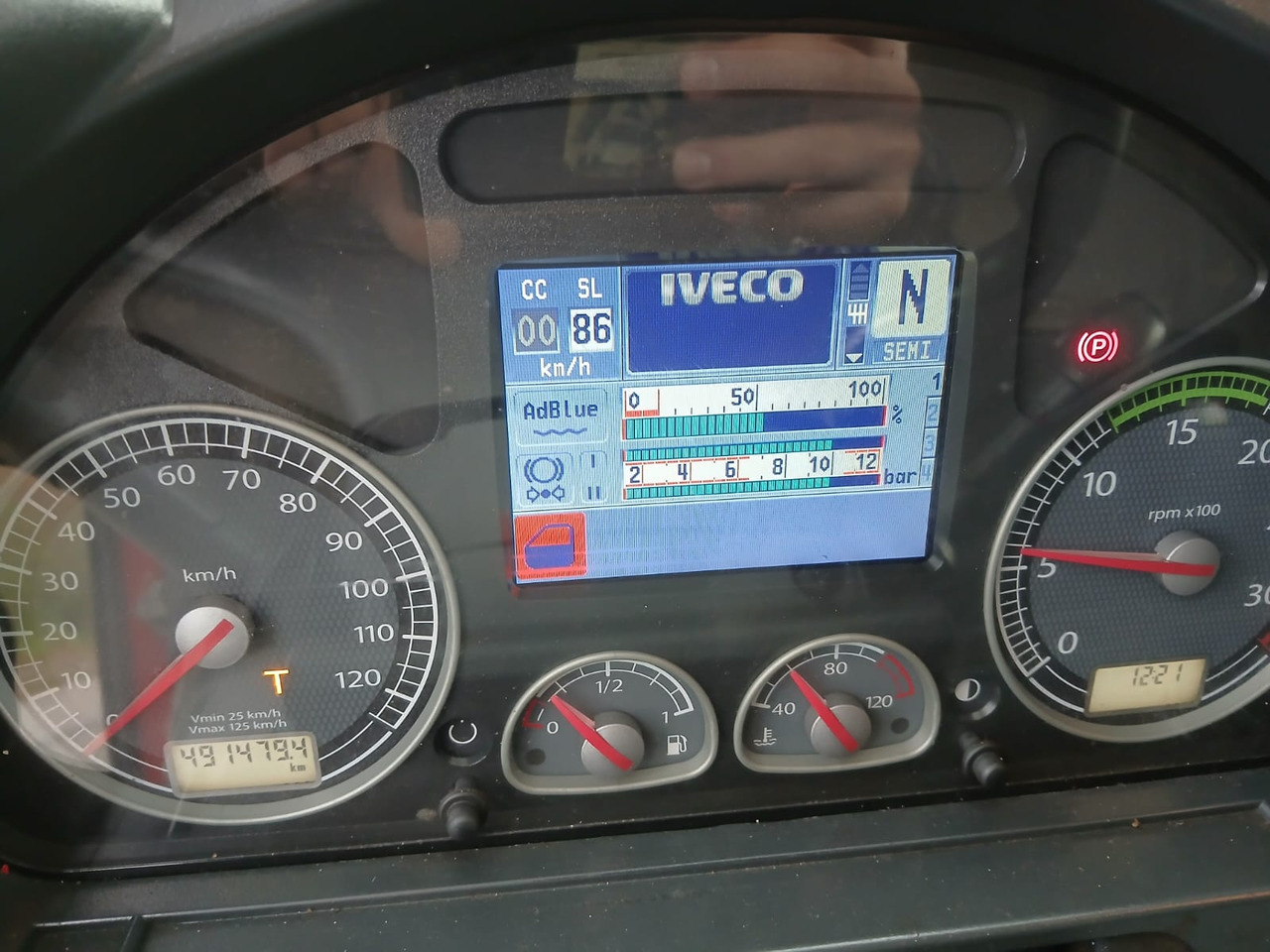 IVECO STRALIS AD 260S31 - شاحنة بهيكل معدني للمقصورة: صورة 2 IVECO STRALIS AD 260S31 - شاحنة بهيكل معدني للمقصورة: صورة 2