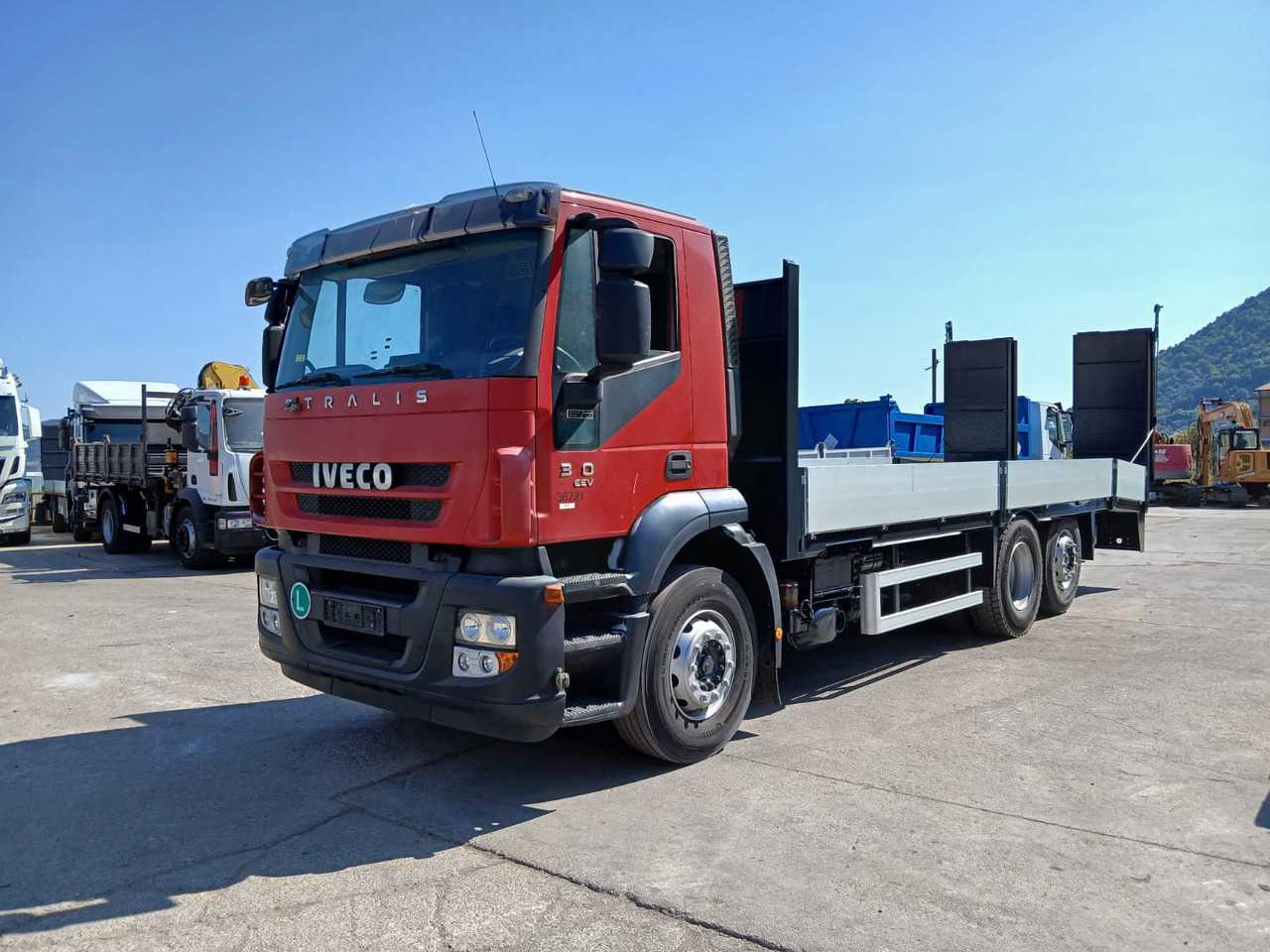 شاحنات مسطحة IVECO STRALIS CUBE 260S31: صورة 19 شاحنات مسطحة IVECO STRALIS CUBE 260S31: صورة 19