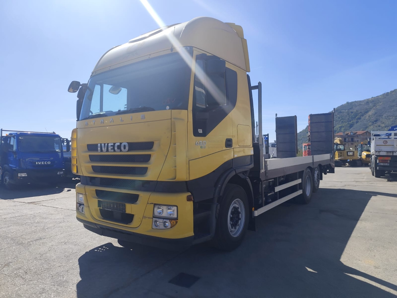 IVECO STRALIS CUBE AD260S42 - شاحنات مسطحة: صورة 1 IVECO STRALIS CUBE AD260S42 - شاحنات مسطحة: صورة 1