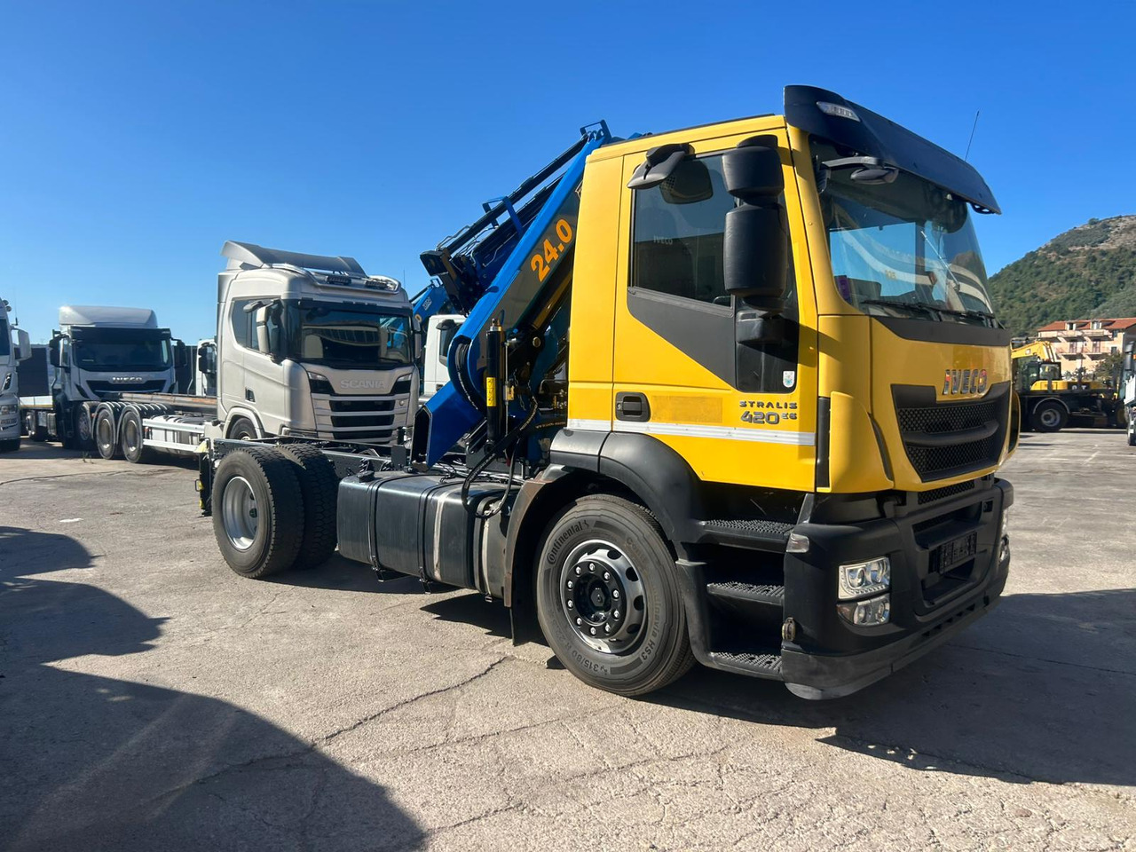 IVECO STRALIS HI-STREET AD190S42 - شاحنة كرين: صورة 1 IVECO STRALIS HI-STREET AD190S42 - شاحنة كرين: صورة 1