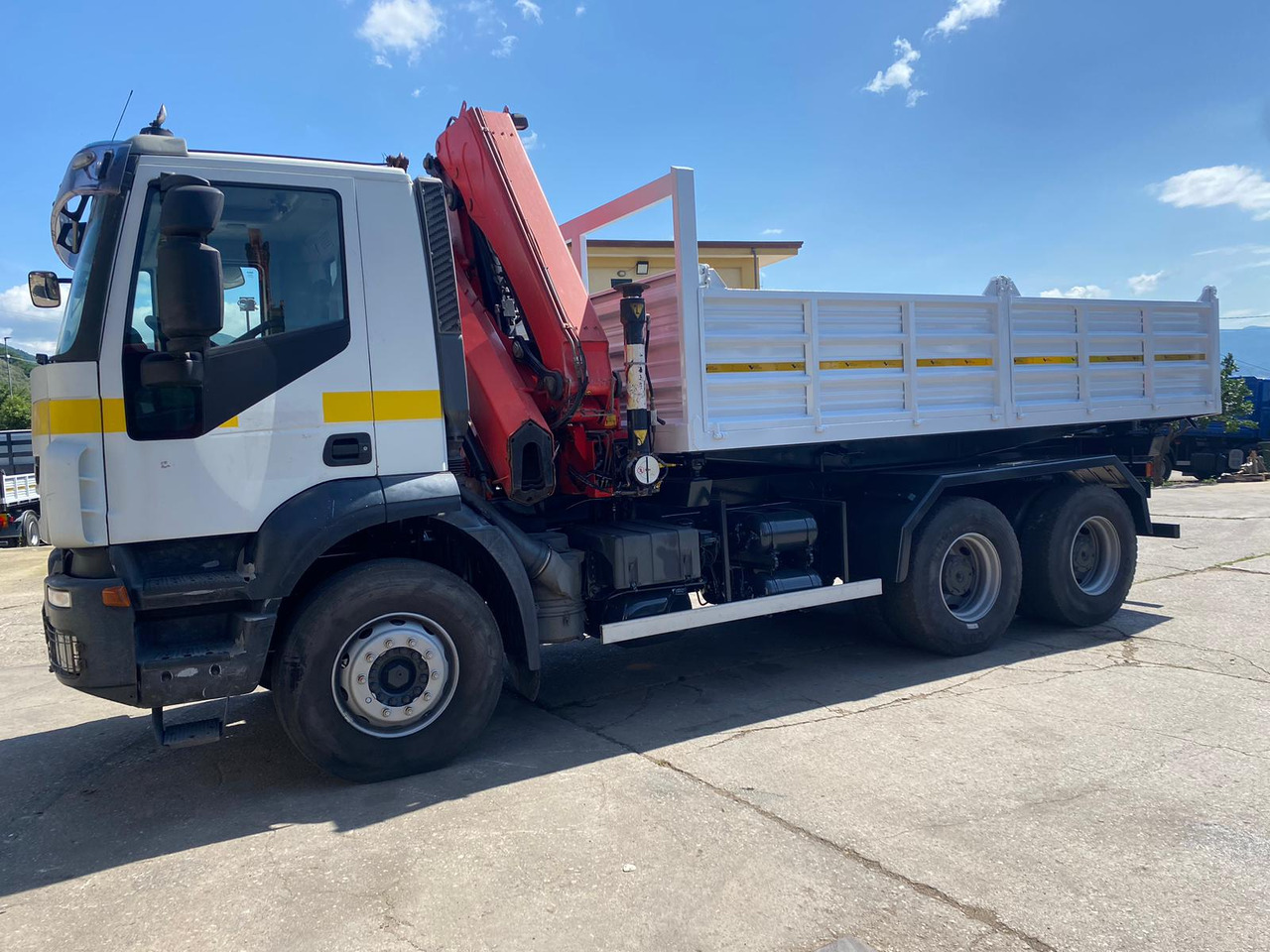 IVECO TRAKKER 260T36 - شاحنة كرين: صورة 3 IVECO TRAKKER 260T36 - شاحنة كرين: صورة 3