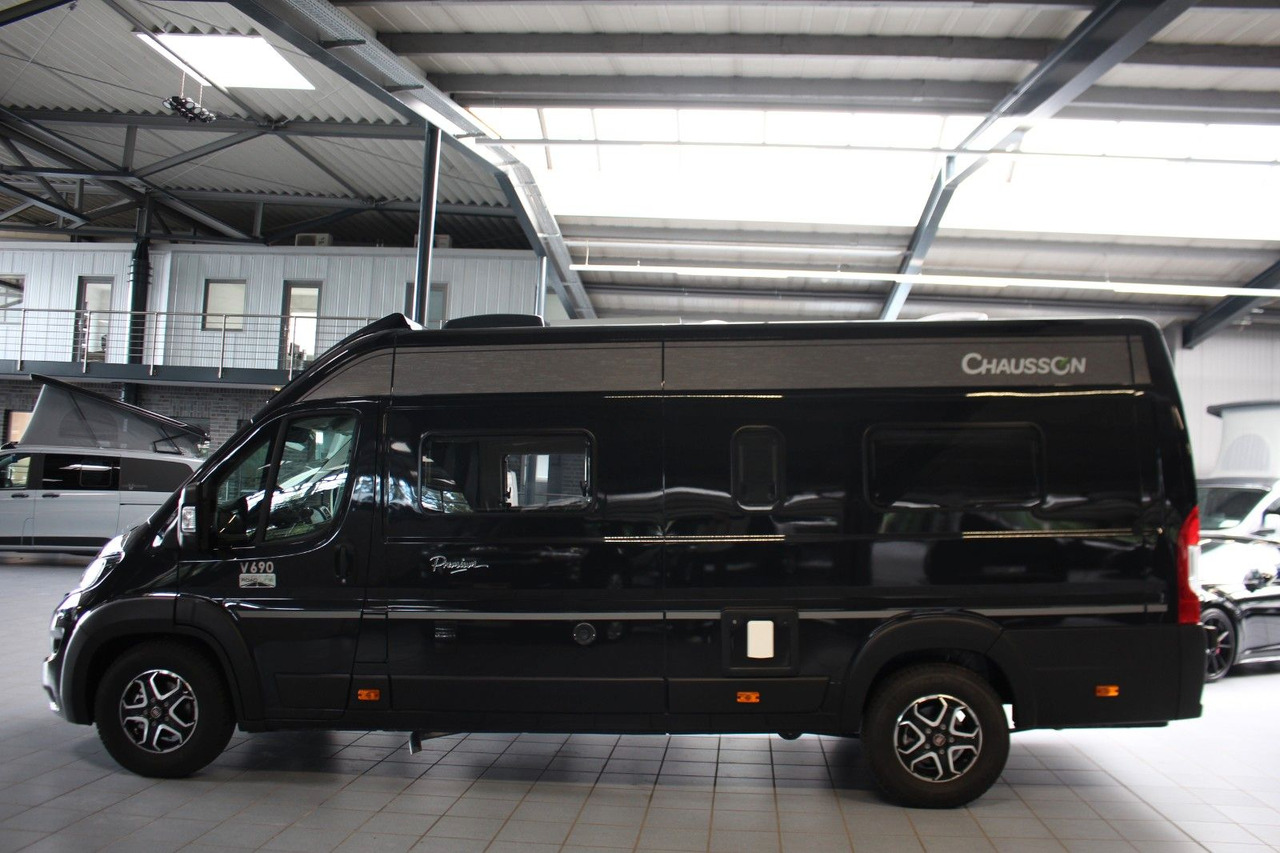 Chausson V 690/10 AT-9 Premium Road Hubbett Rampe Solar - كرفان فان: صورة 3 Chausson V 690/10 AT-9 Premium Road Hubbett Rampe Solar - كرفان فان: صورة 3