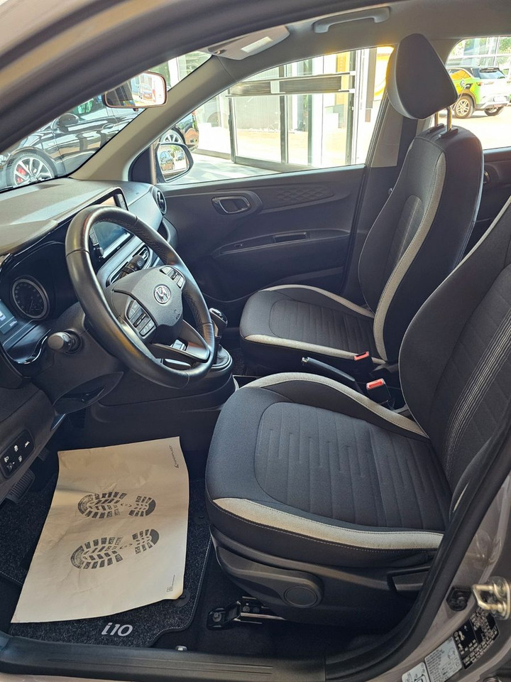 Hyundai i10 Trend AUTOMATIK SHZ PDC LenkrHzg DAB Spurhal - سيارة: صورة 5 Hyundai i10 Trend AUTOMATIK SHZ PDC LenkrHzg DAB Spurhal - سيارة: صورة 5