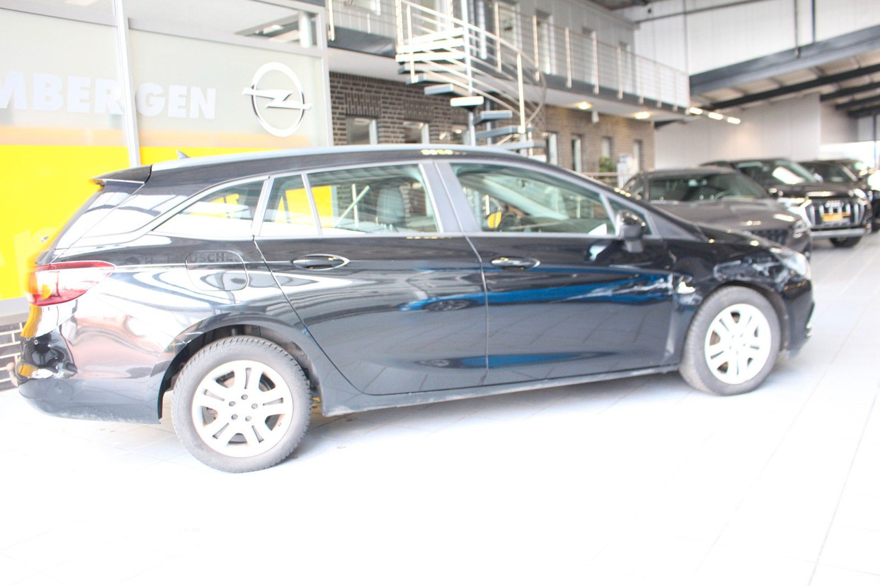 Opel Astra K Sports Tourer Edition AHK Navi - سيارة ستيشن: صورة 3 Opel Astra K Sports Tourer Edition AHK Navi - سيارة ستيشن: صورة 3