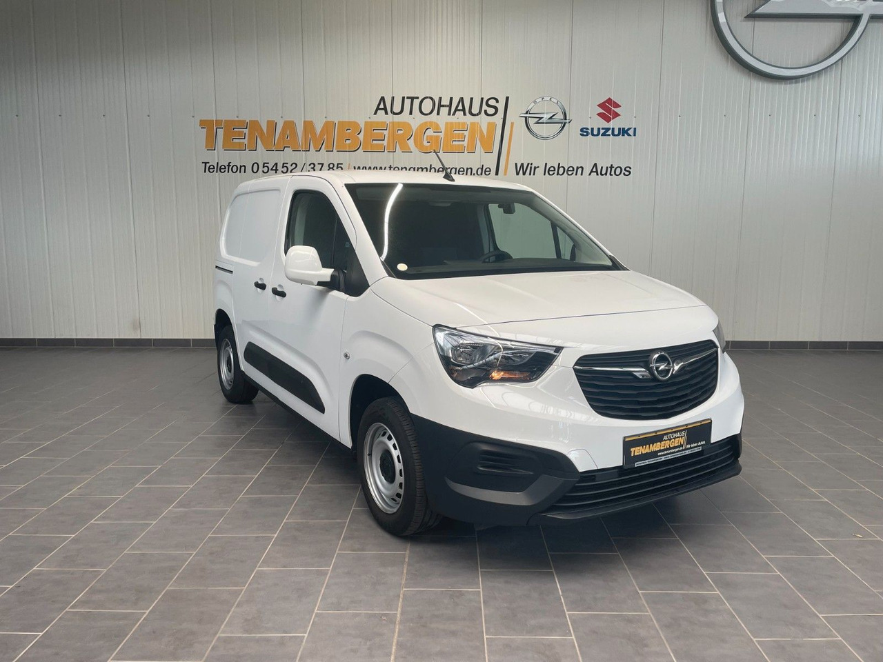 Opel Combo Cargo 3-Sitzer Klima Bluetooth PDC AHK - فان المدمجة: صورة 1 Opel Combo Cargo 3-Sitzer Klima Bluetooth PDC AHK - فان المدمجة: صورة 1