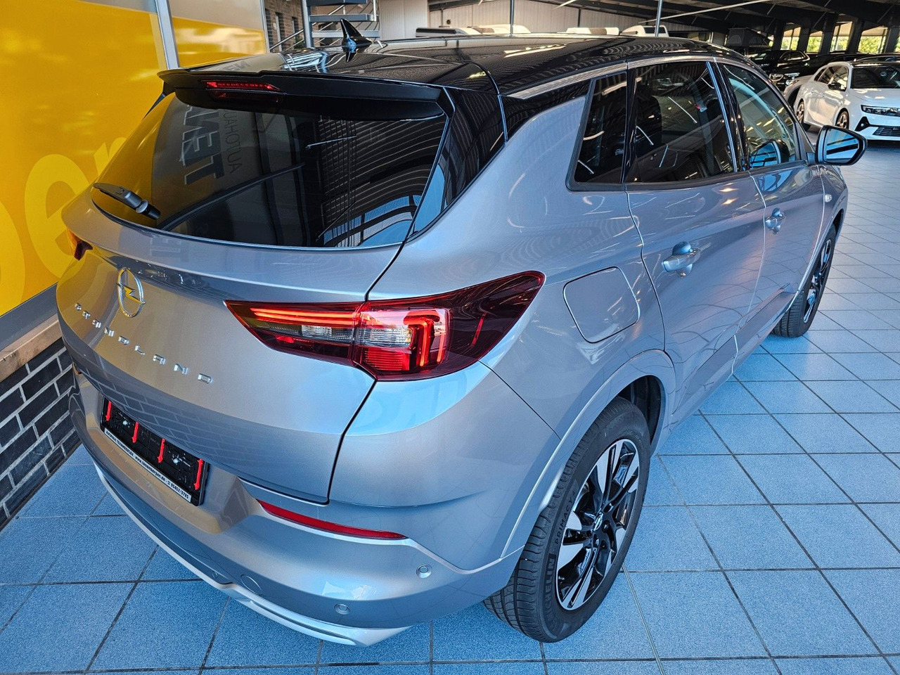 Opel Grandland (X) Elegance IntelliLux 360°Kamera ACC - سيارة دفع رباعي: صورة 4 Opel Grandland (X) Elegance IntelliLux 360°Kamera ACC - سيارة دفع رباعي: صورة 4