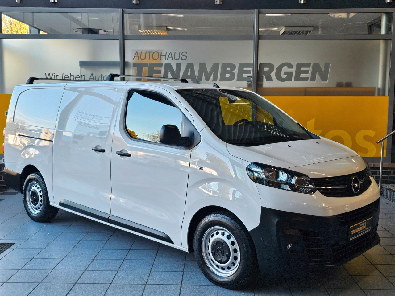 Opel Vivaro Kasten Edition L Sortimo 180°Kamera DAB - فان المدمجة: صورة 1 Opel Vivaro Kasten Edition L Sortimo 180°Kamera DAB - فان المدمجة: صورة 1