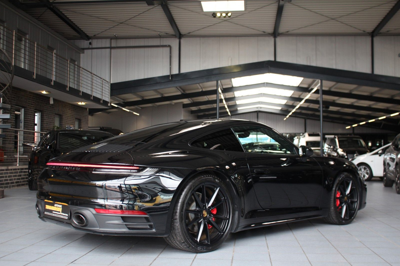 Porsche 992 Carrera 4S Sport-Chrono Matrix-LED Bose - سيارة: صورة 3 Porsche 992 Carrera 4S Sport-Chrono Matrix-LED Bose - سيارة: صورة 3