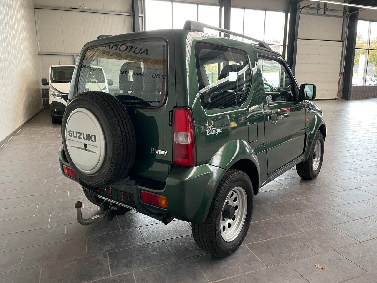 Suzuki Jimny 1.3 Allrad Ranger - سيارة دفع رباعي: صورة 3 Suzuki Jimny 1.3 Allrad Ranger - سيارة دفع رباعي: صورة 3
