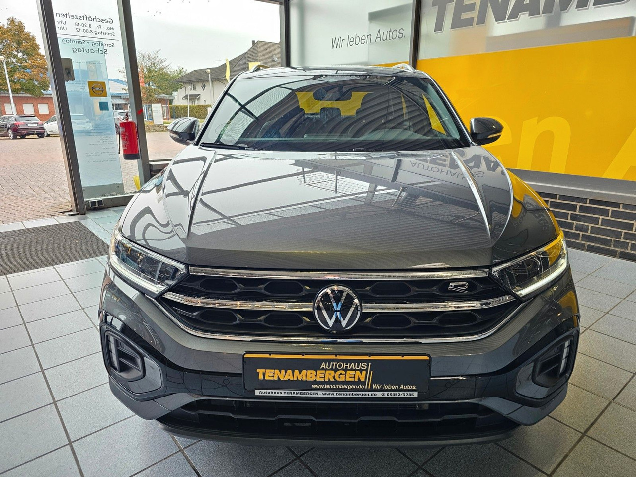 Volkswagen T-Roc R-Line eHeckklappe SHZ LED - سيارة دفع رباعي: صورة 3 Volkswagen T-Roc R-Line eHeckklappe SHZ LED - سيارة دفع رباعي: صورة 3