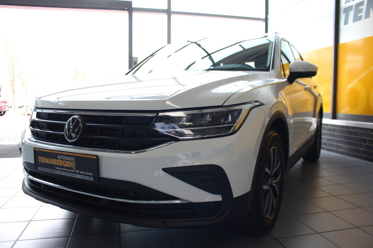 Volkswagen Tiguan Life DSG LED Kamera Navi AHK ACC - سيارة دفع رباعي: صورة 5 Volkswagen Tiguan Life DSG LED Kamera Navi AHK ACC - سيارة دفع رباعي: صورة 5