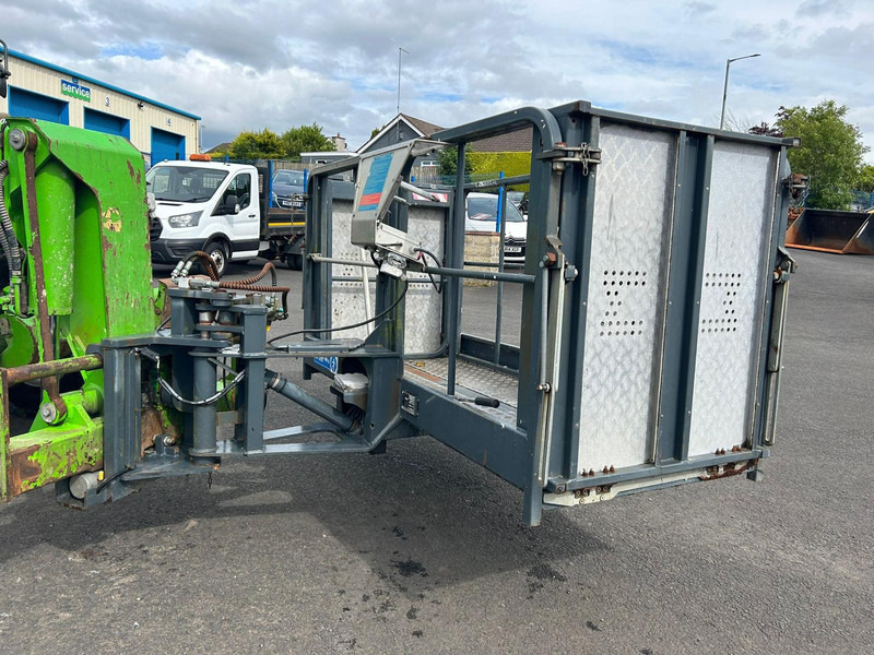 Merlo P 40.17 PLUS Merlo P40.17 PLUS - آلة رفع ونقل تلسكوبية: صورة 3 Merlo P 40.17 PLUS Merlo P40.17 PLUS - آلة رفع ونقل تلسكوبية: صورة 3