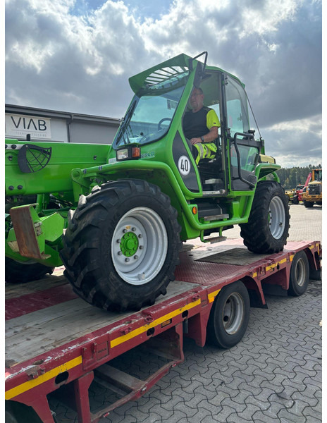 Merlo P 40.17 - آلة رفع ونقل تلسكوبية: صورة 4 Merlo P 40.17 - آلة رفع ونقل تلسكوبية: صورة 4