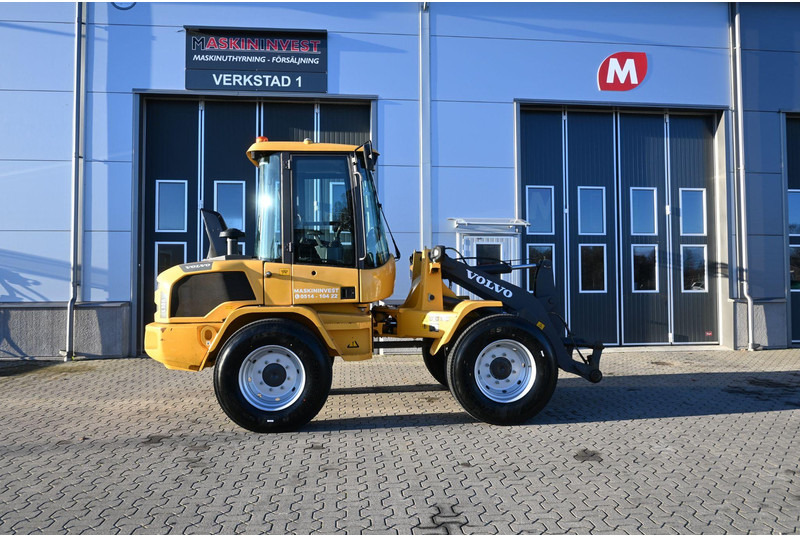 Volvo L30G - اللودر بعجل: صورة 4 Volvo L30G - اللودر بعجل: صورة 4