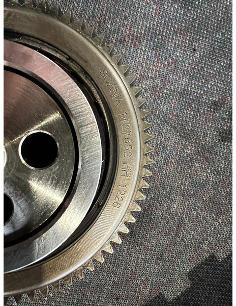 Scania R580 - المحرك و قطع الغيار: صورة 4 Scania R580 - المحرك و قطع الغيار: صورة 4