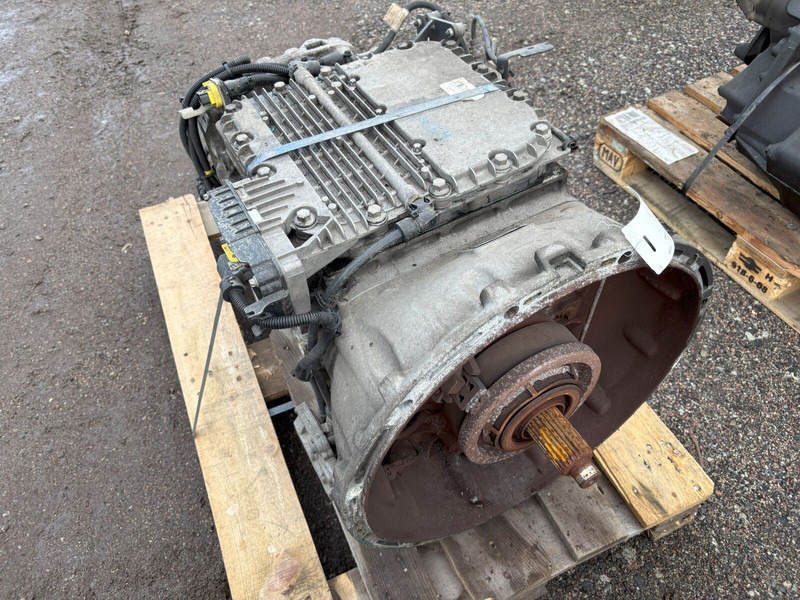 Volvo AT2412F - صندوق التروس: صورة 3 Volvo AT2412F - صندوق التروس: صورة 3
