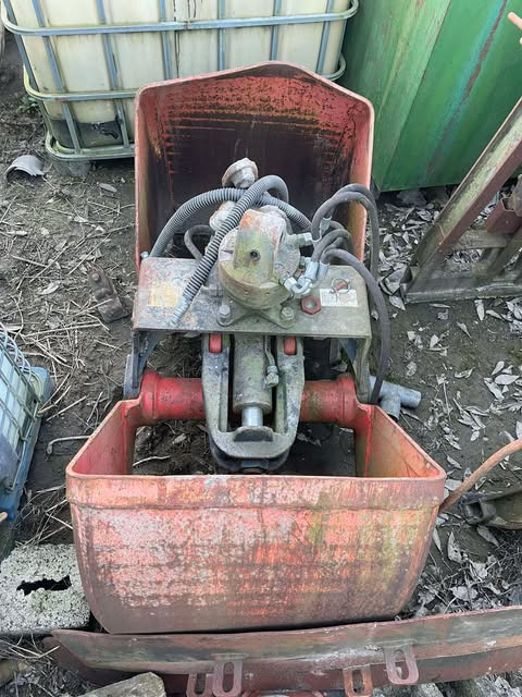 شاحنة قلاب, شاحنة كرين للبيع MERCEDES-BENZ actros: صورة 16 شاحنة قلاب, شاحنة كرين للبيع MERCEDES-BENZ actros: صورة 16