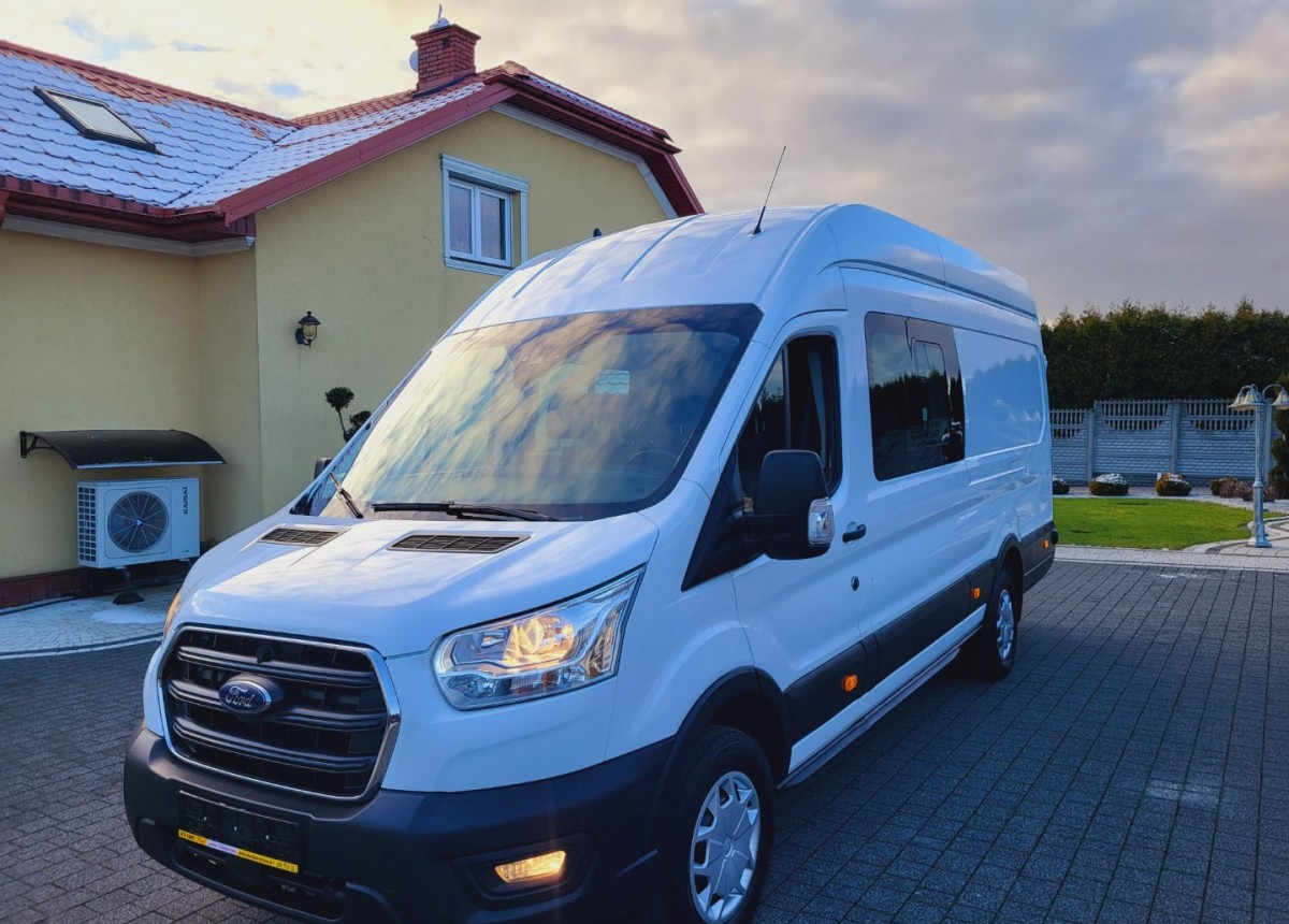 Ford Doca 7 0sobowy jak nowy z salonu - الشاحنات الصغيرة كابينة مزدوجة: صورة 1 Ford Doca 7 0sobowy jak nowy z salonu - الشاحنات الصغيرة كابينة مزدوجة: صورة 1