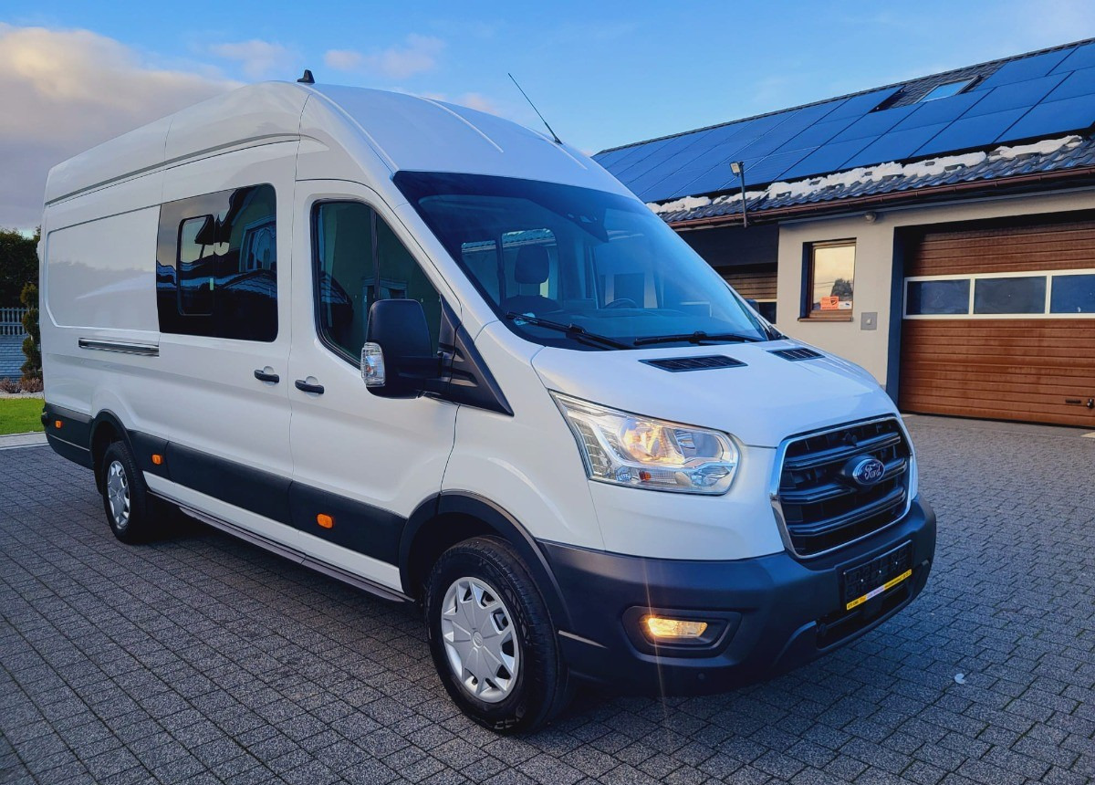 Ford Doca 7 0sobowy jak nowy z salonu - الشاحنات الصغيرة كابينة مزدوجة: صورة 3 Ford Doca 7 0sobowy jak nowy z salonu - الشاحنات الصغيرة كابينة مزدوجة: صورة 3