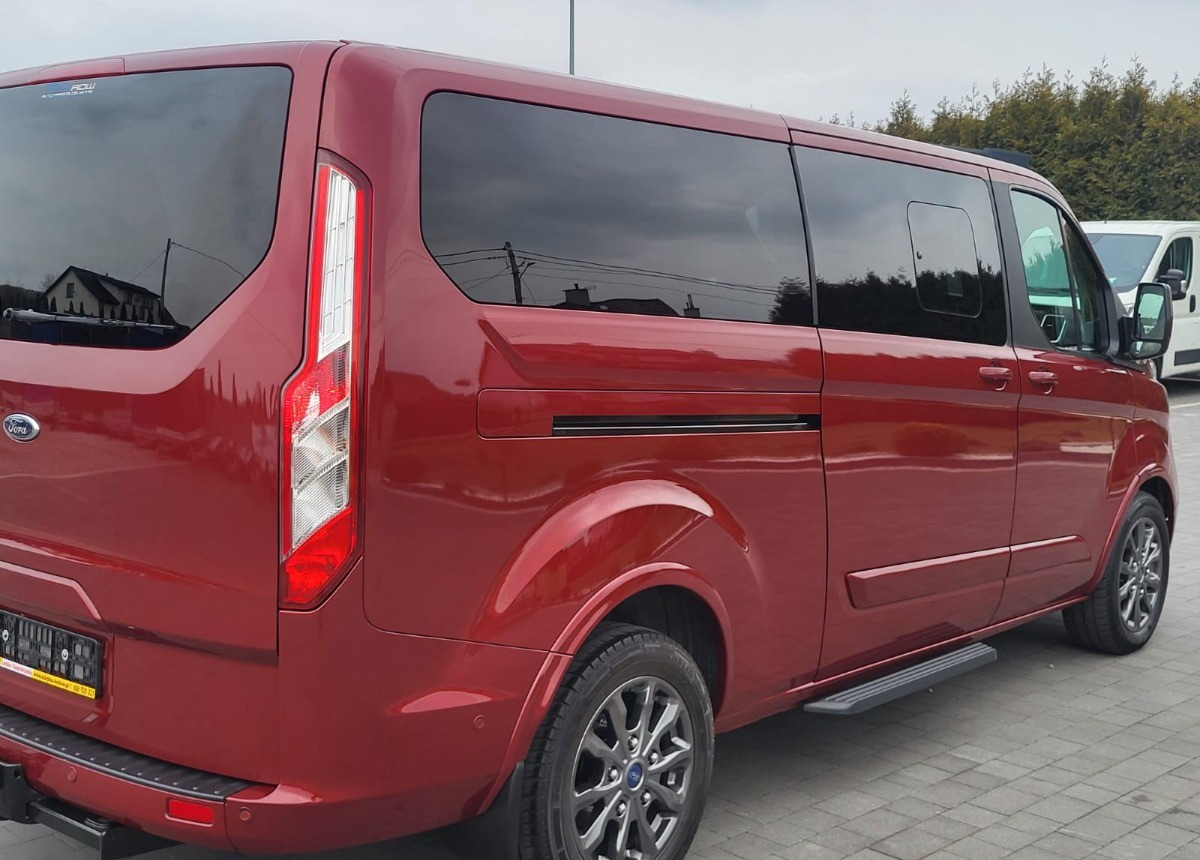 Ford Tourneo Custom Bezwypadkowy Serwisowany Automatik Tytanium X - حافلة صغيرة, ميكروباص: صورة 4 Ford Tourneo Custom Bezwypadkowy Serwisowany Automatik Tytanium X - حافلة صغيرة, ميكروباص: صورة 4