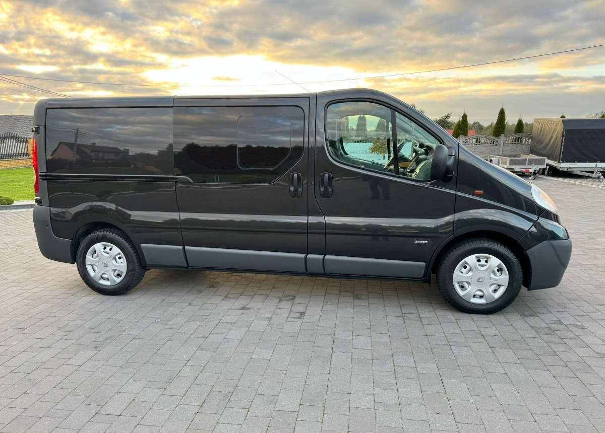 Opel Vivaro Doka Long 2.5 150 ps. L2 H1 - الشاحنات الصغيرة كابينة مزدوجة: صورة 3 Opel Vivaro Doka Long 2.5 150 ps. L2 H1 - الشاحنات الصغيرة كابينة مزدوجة: صورة 3
