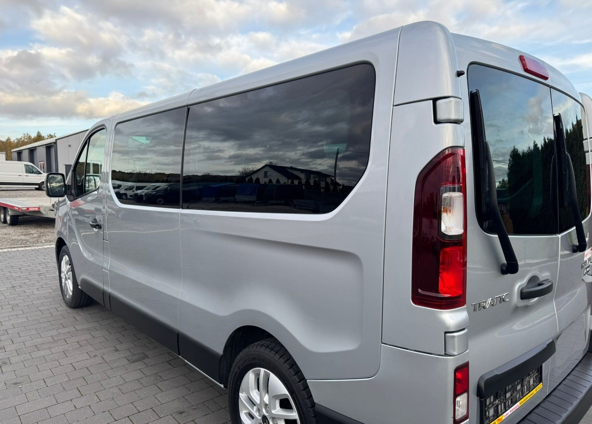 Renault Trafic 2.0 150 ps. Bezwypadkowy Salonowy Serwisowany - حافلة صغيرة, ميكروباص: صورة 5 Renault Trafic 2.0 150 ps. Bezwypadkowy Salonowy Serwisowany - حافلة صغيرة, ميكروباص: صورة 5