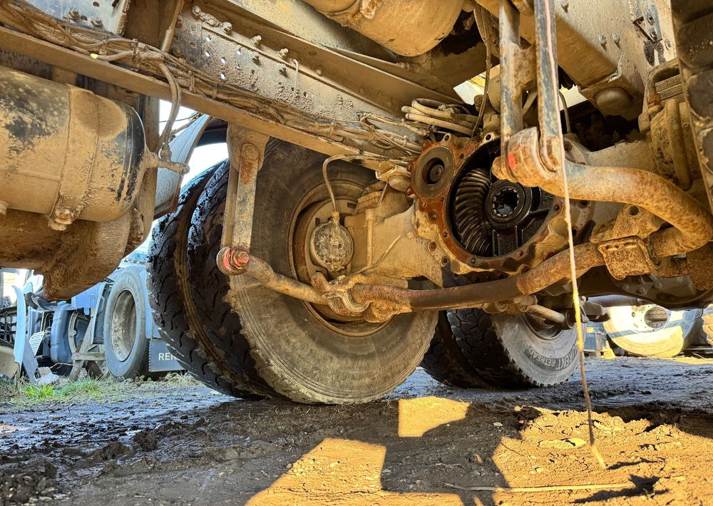 Iveco EuroTrakker - شاحنة قلاب: صورة 5 Iveco EuroTrakker - شاحنة قلاب: صورة 5