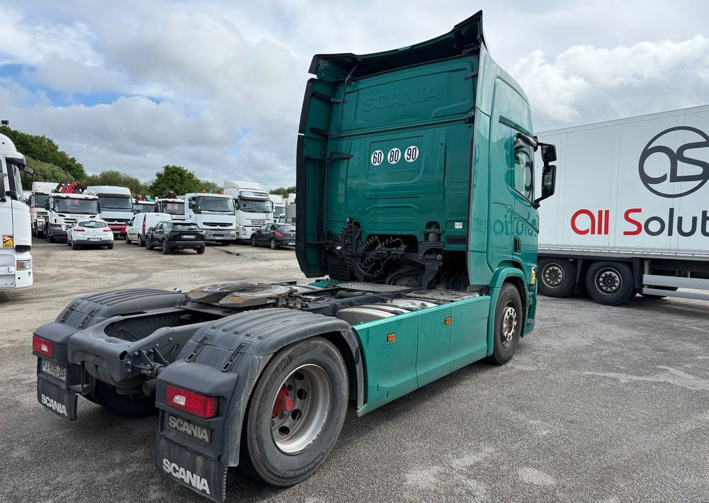 Scania R450 - مقطورة السحب: صورة 4 Scania R450 - مقطورة السحب: صورة 4