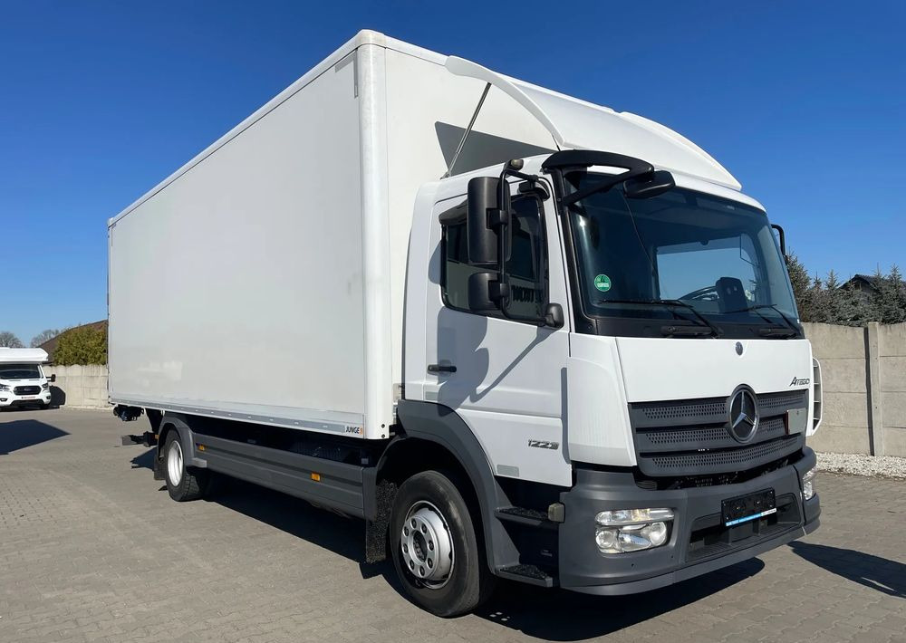 Mercedes-Benz ATEGO 1223 - شاحنة صندوقية: صورة 2 Mercedes-Benz ATEGO 1223 - شاحنة صندوقية: صورة 2