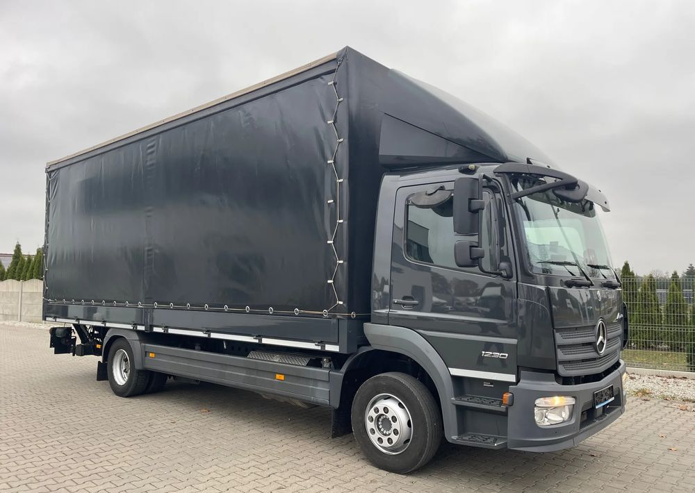 Mercedes-Benz ATEGO 1230 - شاحنة ذات ستائر جانبية: صورة 1 Mercedes-Benz ATEGO 1230 - شاحنة ذات ستائر جانبية: صورة 1