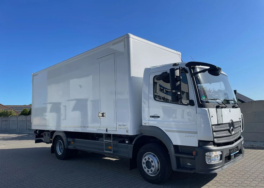 Mercedes-Benz ATEGO 1324, 15 EUROPALET, ŁADOWNOŚĆ 7,5 T - شاحنة صندوقية: صورة 5 Mercedes-Benz ATEGO 1324, 15 EUROPALET, ŁADOWNOŚĆ 7,5 T - شاحنة صندوقية: صورة 5