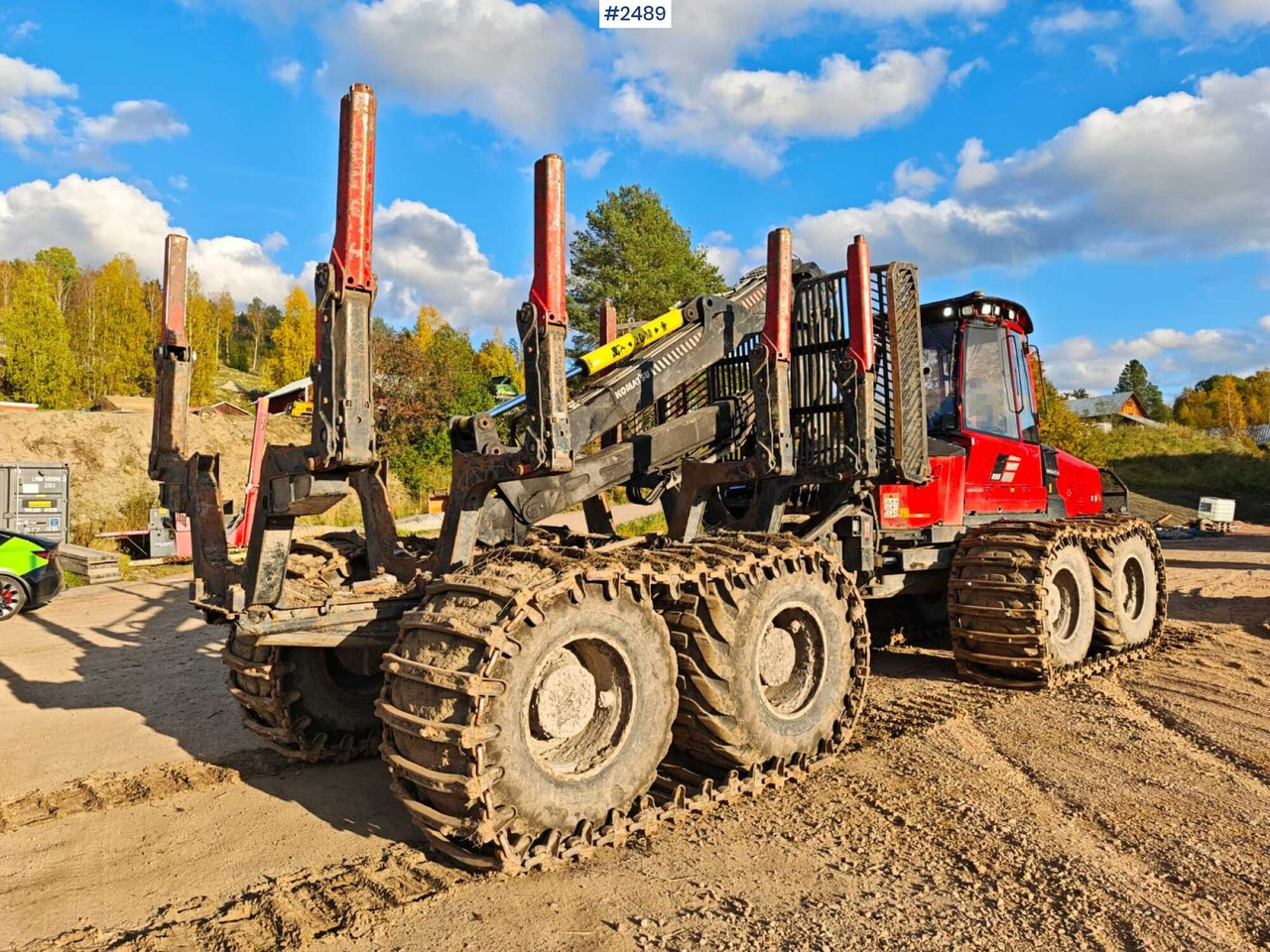 Komatsu 895 Forwarder (VIDEO) - جرار شحن جذوع أشجار الغابات: صورة 3 Komatsu 895 Forwarder (VIDEO) - جرار شحن جذوع أشجار الغابات: صورة 3