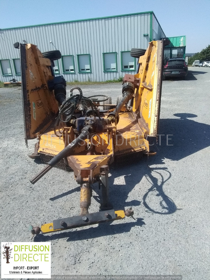 BOMFORD BROYEUR A AXE HORIZONTAL TRI WING 4600 - جزازة عشب الحدائق: صورة 1 BOMFORD BROYEUR A AXE HORIZONTAL TRI WING 4600 - جزازة عشب الحدائق: صورة 1