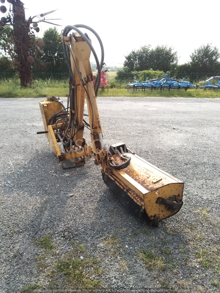 BOMFORD ELAGUEUSE GT 435 - جزازة رافعة: صورة 3 BOMFORD ELAGUEUSE GT 435 - جزازة رافعة: صورة 3