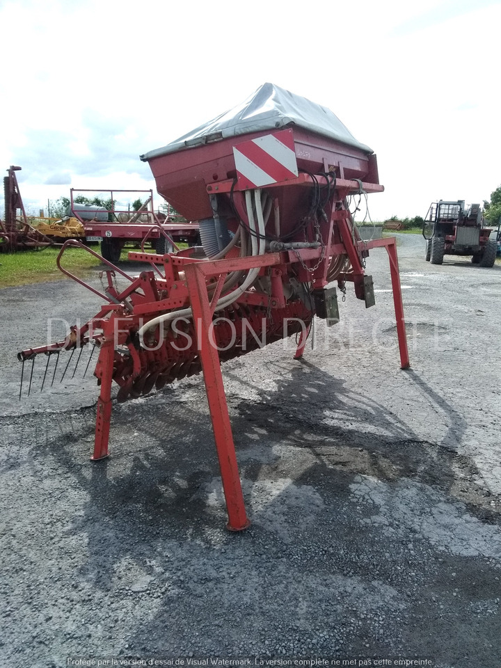 KUHN SEMOIR EN LIGNE ACCORD PNEUMATIC - آلة بذر الحصاد: صورة 4 KUHN SEMOIR EN LIGNE ACCORD PNEUMATIC - آلة بذر الحصاد: صورة 4