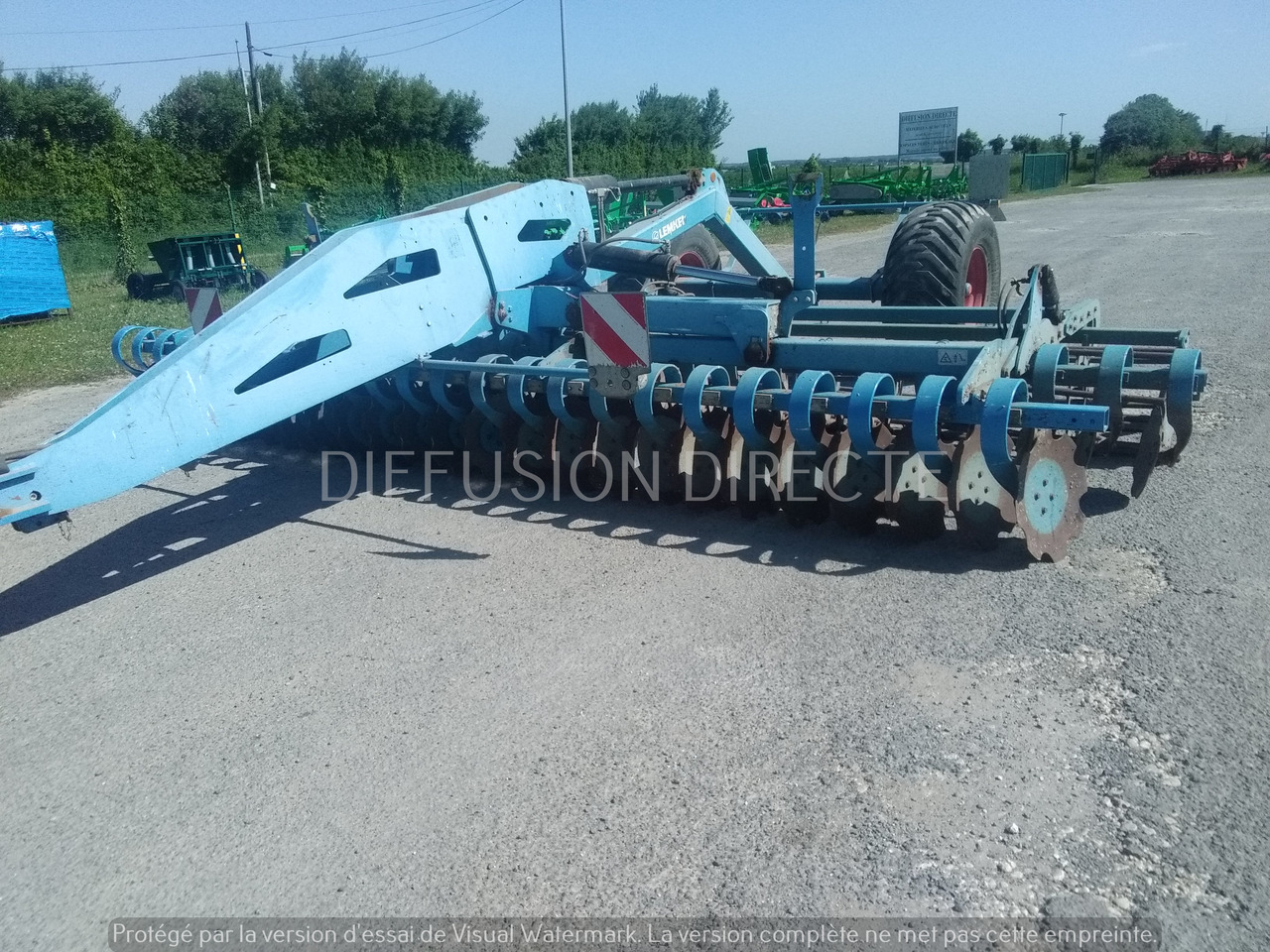 LEMKEN DECHAUMEUR A DISQUES HELIODOR H 8 SF - مسفلة قرصية: صورة 2 LEMKEN DECHAUMEUR A DISQUES HELIODOR H 8 SF - مسفلة قرصية: صورة 2