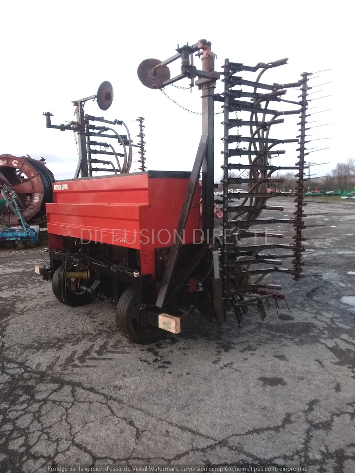 ROGER SEMOIR EN LIGNE 8 M/54 - آلة البذر: صورة 5 ROGER SEMOIR EN LIGNE 8 M/54 - آلة البذر: صورة 5