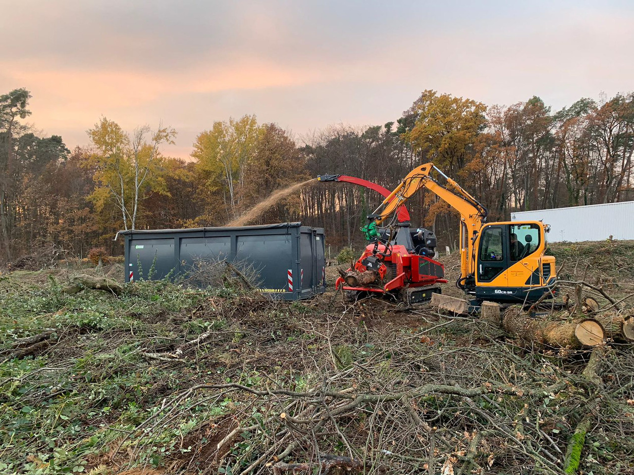 UFKES 942 Chipper - قاطعة الأخشاب: صورة 5 UFKES 942 Chipper - قاطعة الأخشاب: صورة 5