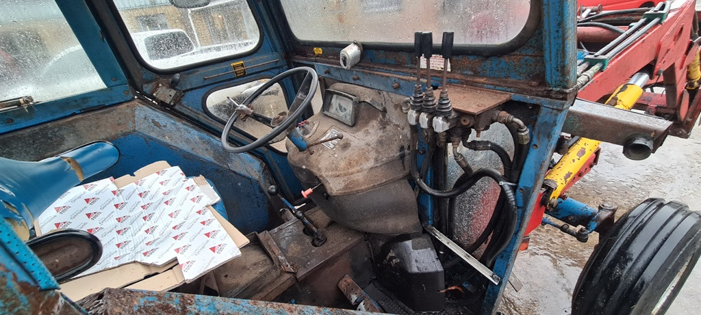 Ford 4600 - جرار: صورة 4 Ford 4600 - جرار: صورة 4