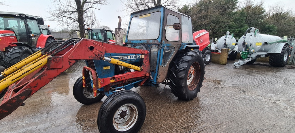 Ford 4600 - جرار: صورة 2 Ford 4600 - جرار: صورة 2